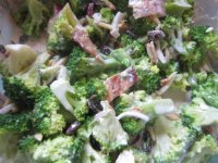 Broccoli salad 2, with dressing.JPG