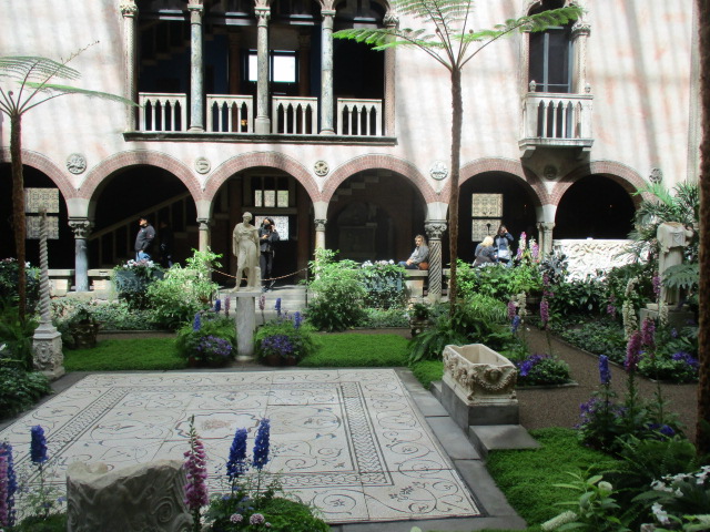 13 Isabella Gardner museum garden, May 2022.JPG