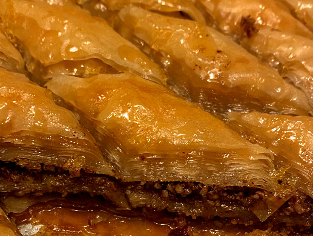 baklava_cut_121022_IMG_0395.jpg