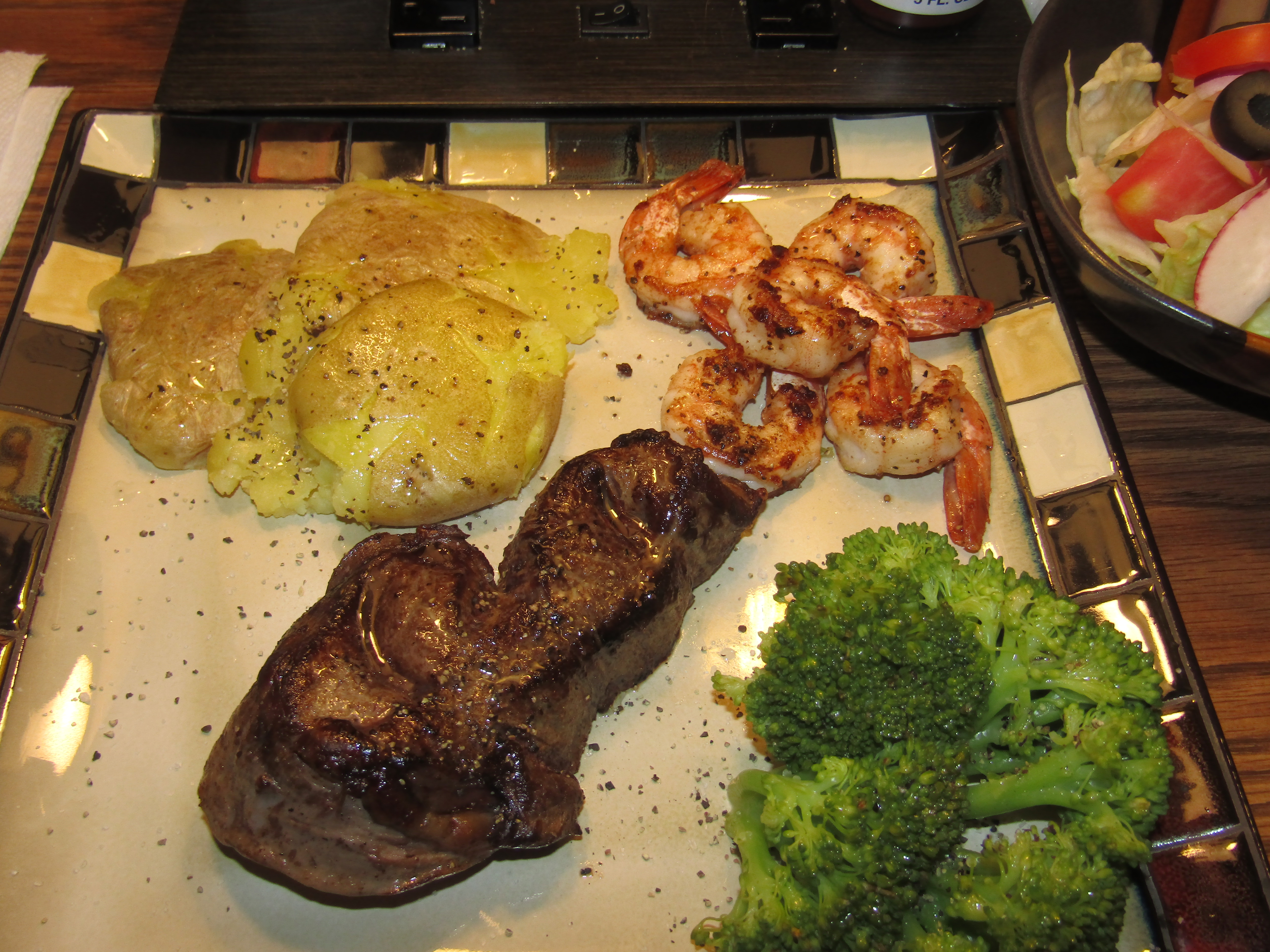 Beef Filet with Shrimp 3-26-23.JPG