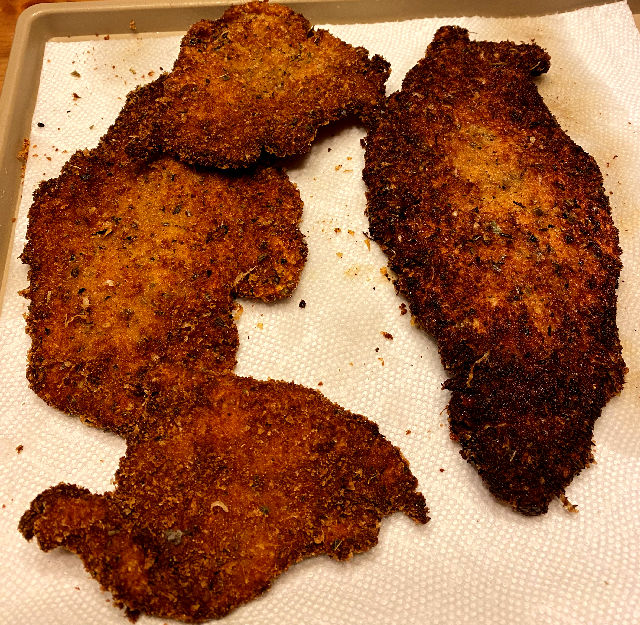 breaded_chicken_121722_2_IMG_0425.jpg