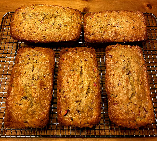 cranberry_orange_bread_mini_112722_2_IMG_0341.jpg