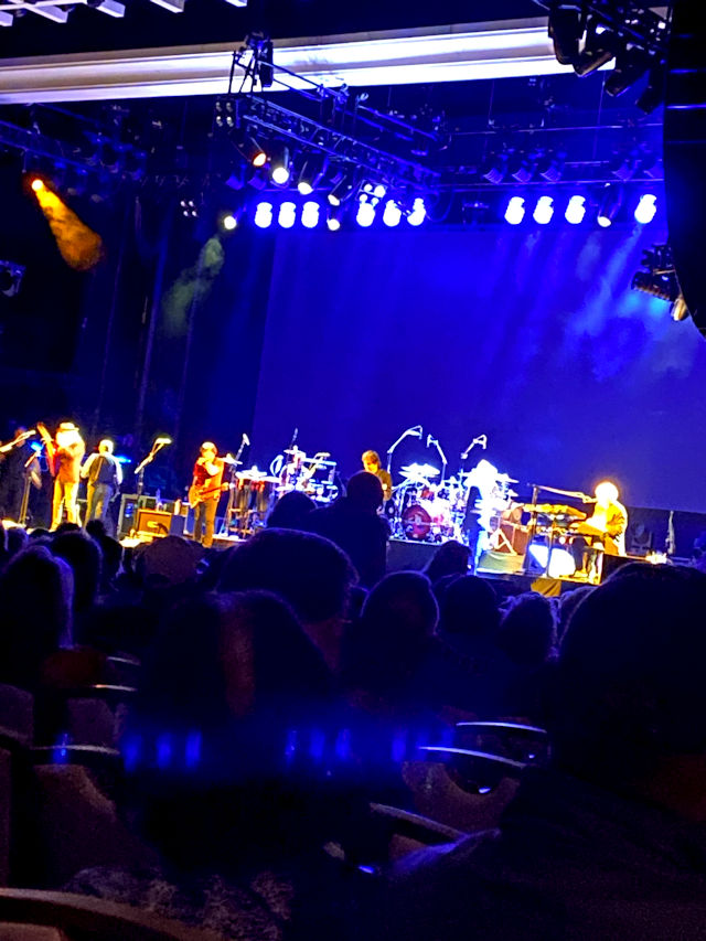 doobie_brothers_100424_2_IMG_3074.jpg