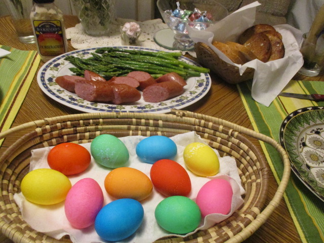 Easter table close.JPG