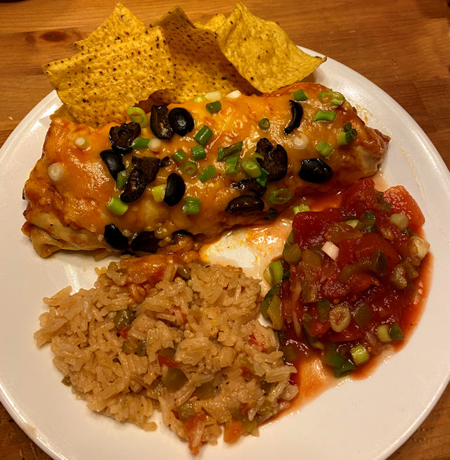 enchiladas_mexican_rice_081223_IMG_1408.jpg