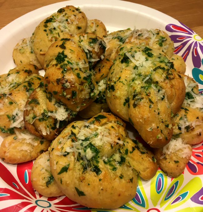 garlic knots_020221_2_IMG_7700.JPG