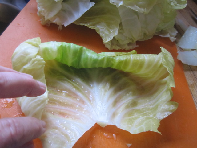 Golumpki 1- cabbage leaves.JPG