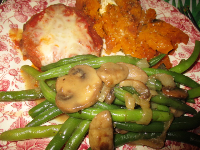 Green beans plated.JPG