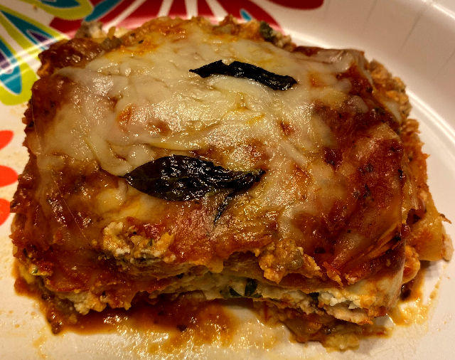 lasagna_served_092822_IMG_0092.jpg