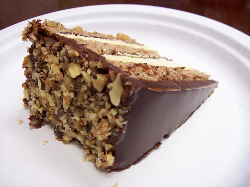 maple walnut torte 011.jpg