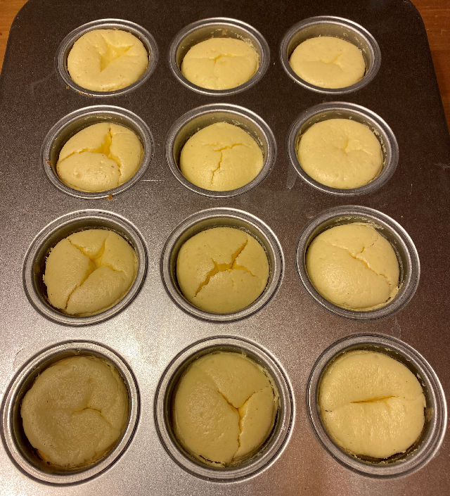 mini_cheesecakes_120222_1_IMG_0360.jpg