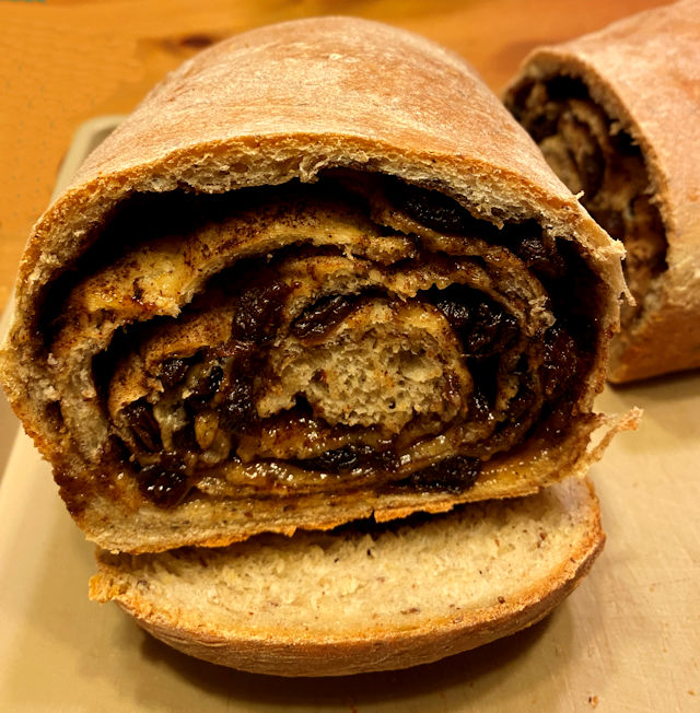 multi_grain_cinnamon_raisin_bread_090924_6_IMG_2965.jpg