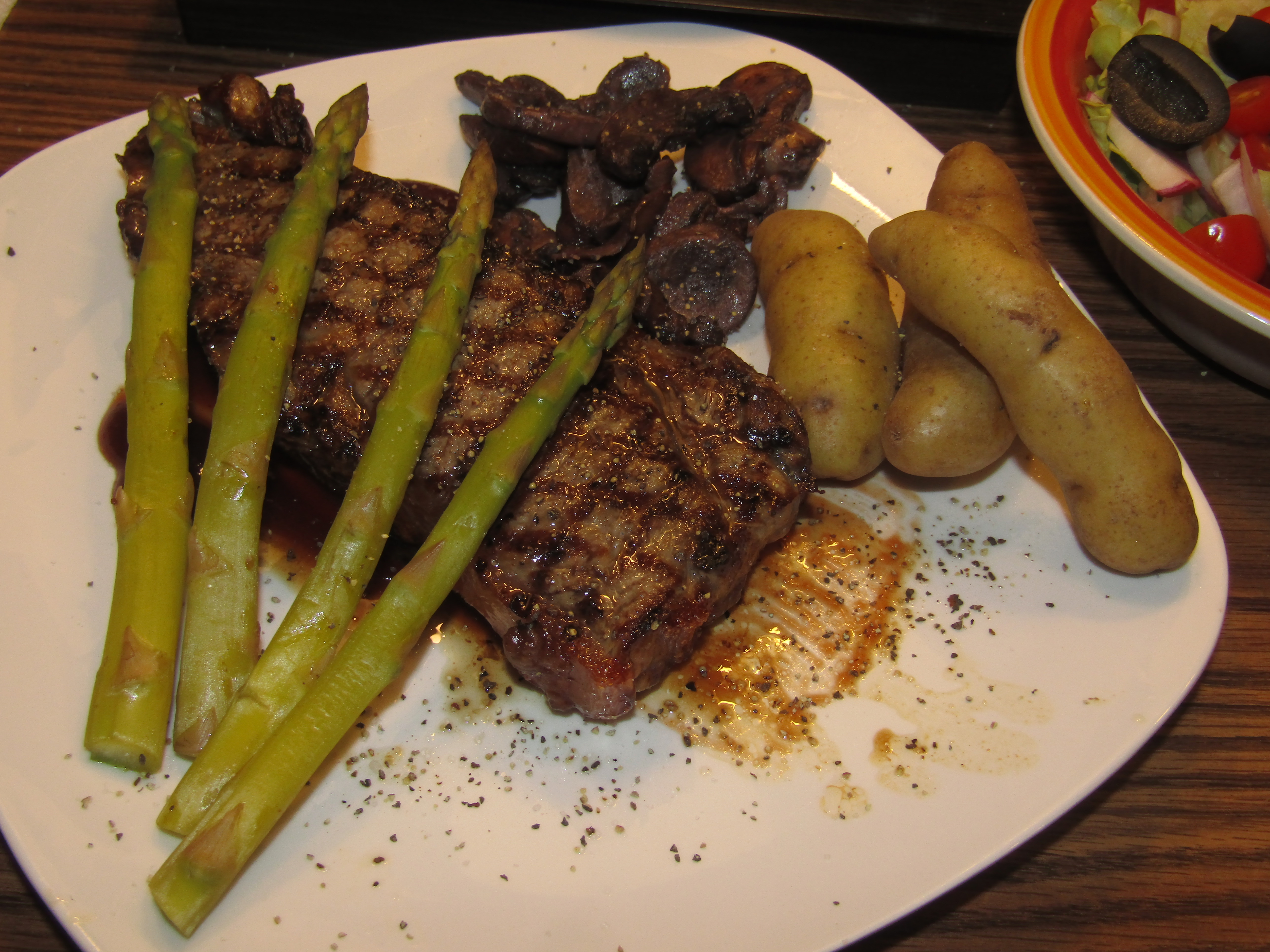 NY Strip, Grilled 1-29-23.JPG