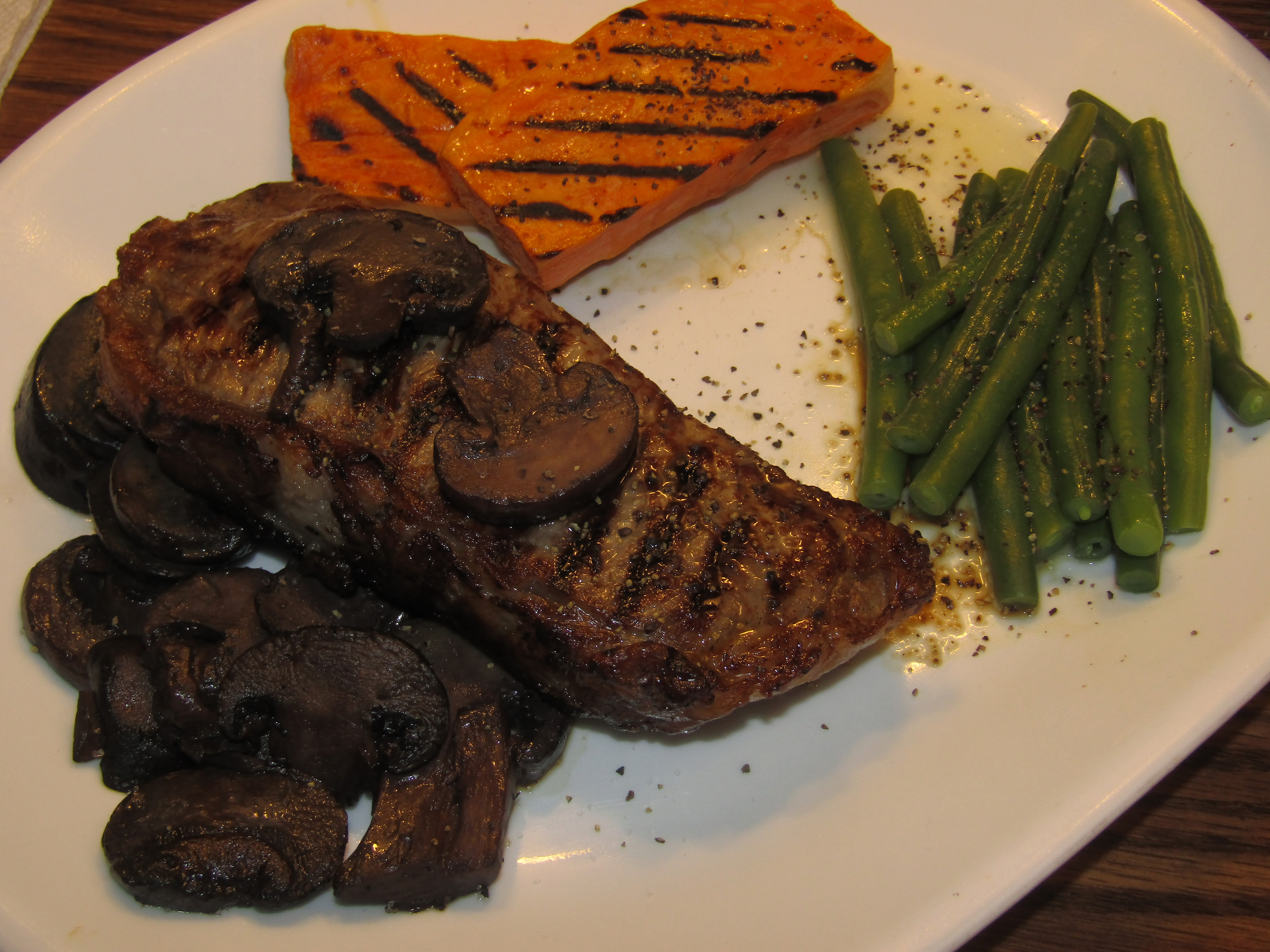 NY Strip, Sweet Potato,Baby Bellas 2-27-22.JPG