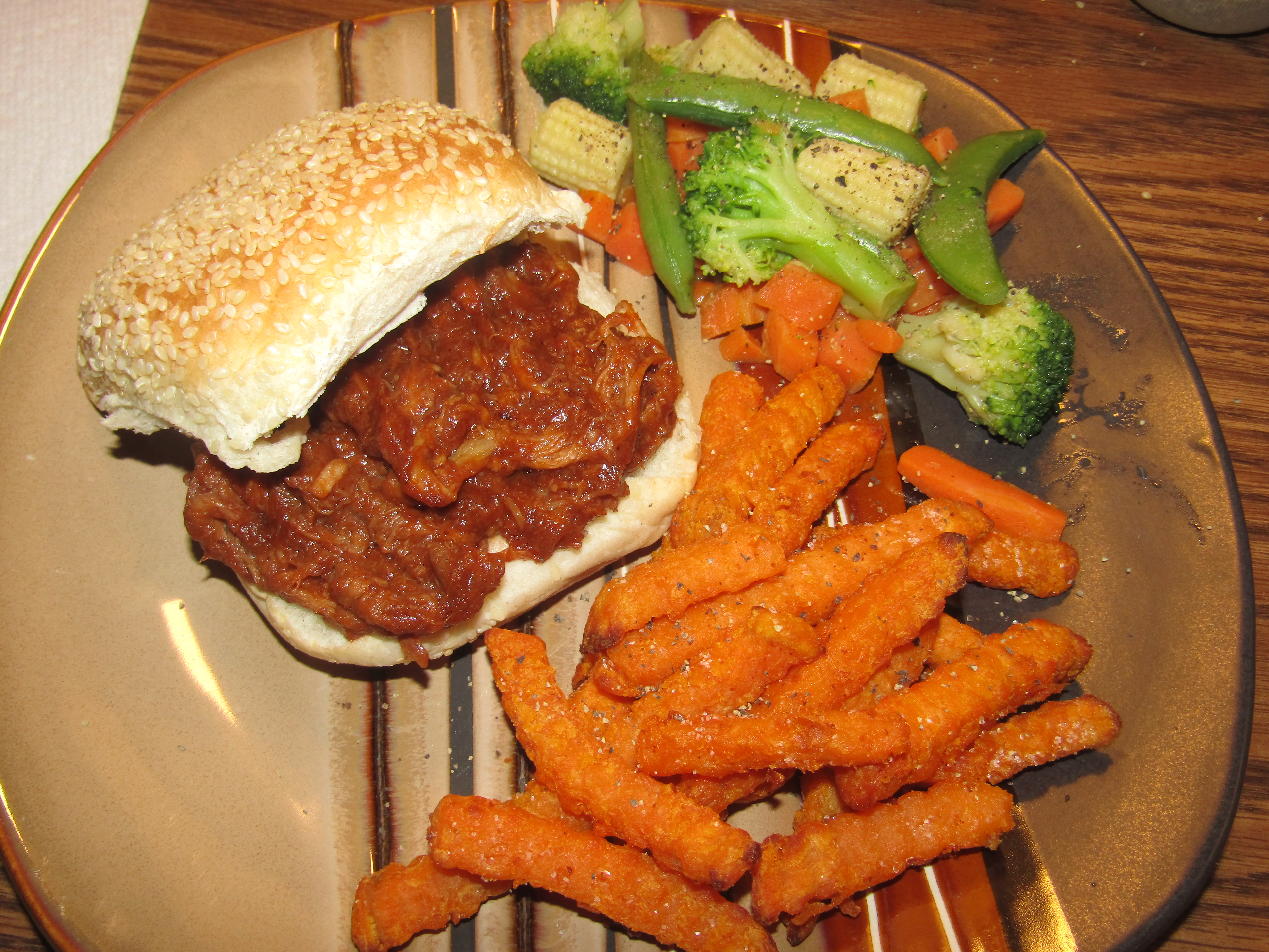 Pulled Pork - Sweet Potato Fries 10-30-25.JPG