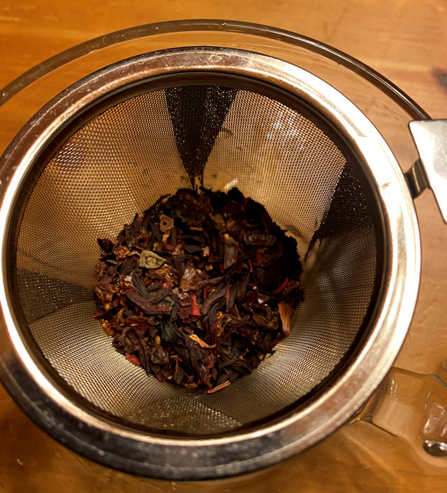 rose_hip_hibiscus_ tea_081123_1_IMG_1387.jpg