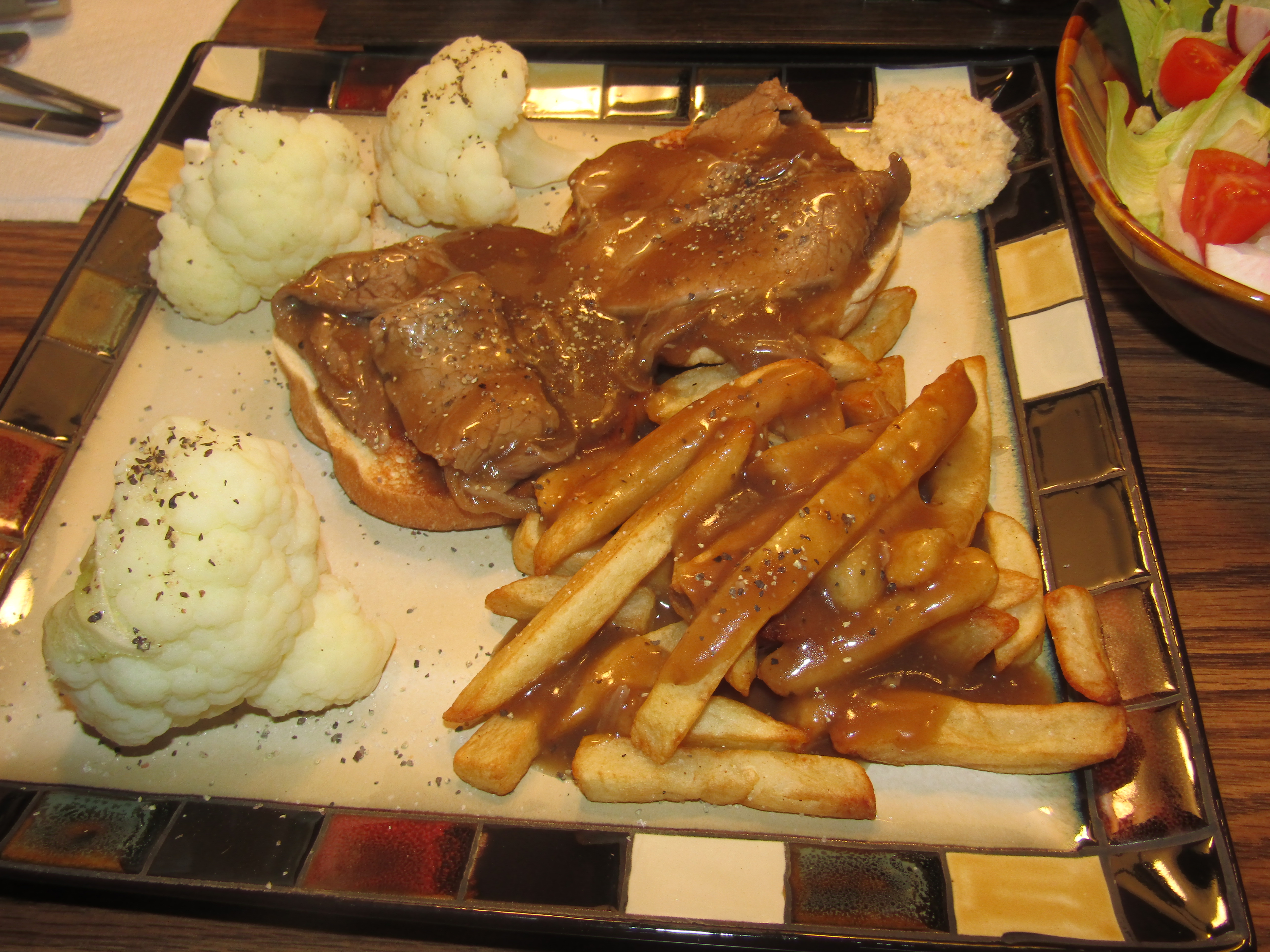 Sandwich Hot Roast Beef 5-16-24.JPG