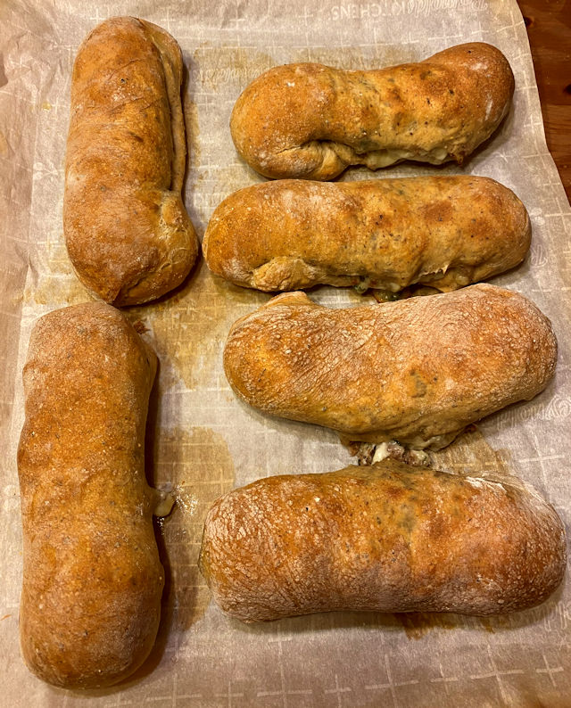 sausage_bread_091624_5_IMG_3023.jpg