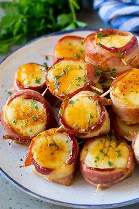 Scallops wrapped with bacon..jpg