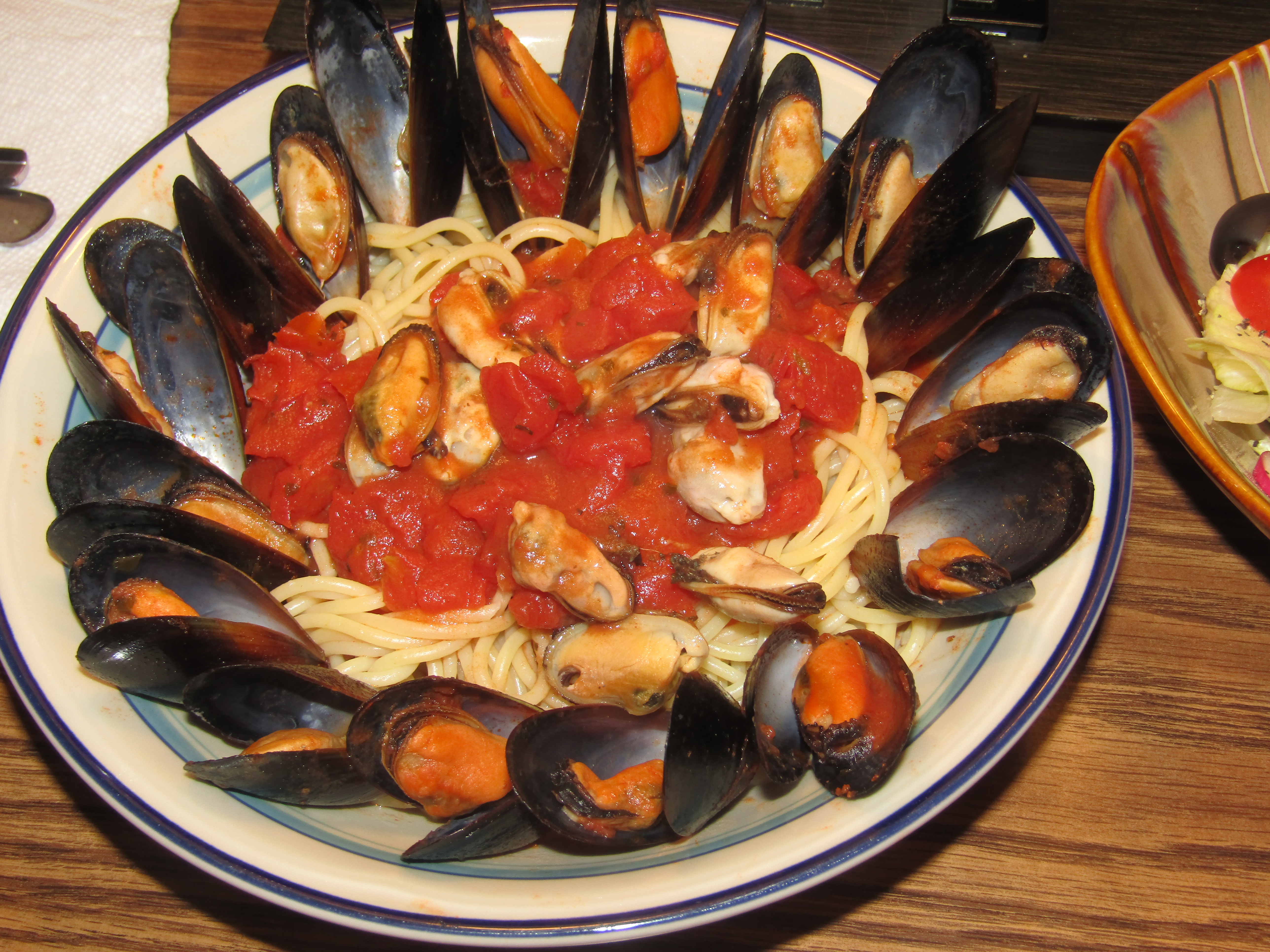 Spaghetti & Mussels 10-18-23.JPG