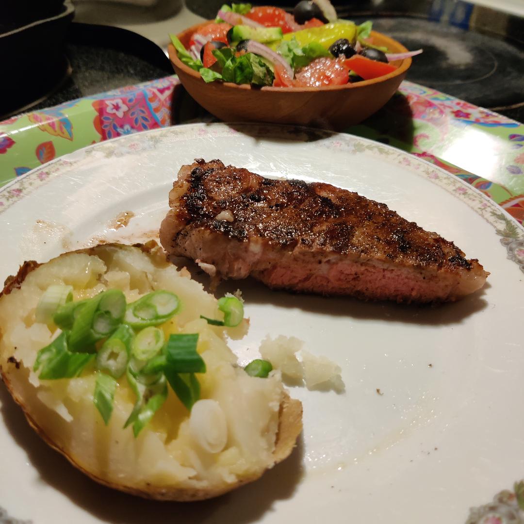 steak plated.jpeg