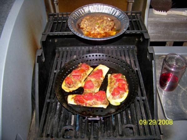 Stuffed zucchini(600 x 450).jpg