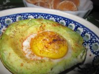 Baked egg in avocado 1.JPG