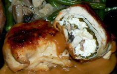 spinach_stuffed_chicken_cutlet_052810_3_P1050696.JPG