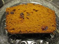 Pumpkin bread, sliced.JPG