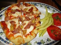 Hawaiian flatbread pizza.JPG
