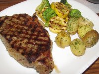 rIB eYE, yELLOW & gREEN vEG. pARSLEYED sPUDS.jpg