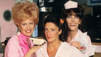Polly Holliday.jpg